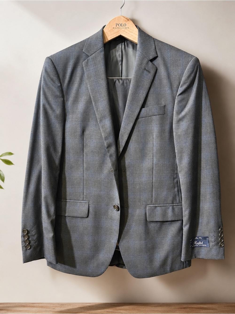 Ralph Lauren Men's Gray suit